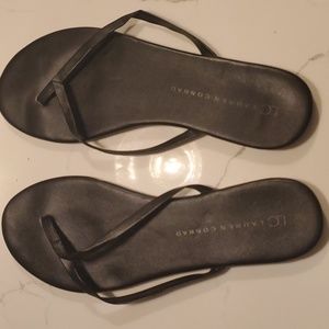 Lauren Conrad flip flops